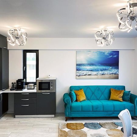 Ada Luxury Apartments 43 Mamaia Exterior photo